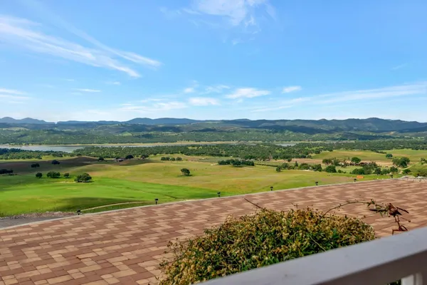 $1,280,000 | 70500 Bradley Lockwood Road, Bradley, CA 93426