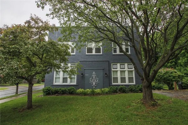 $1,215 | 544 Culver Parkway, Unit 1, Irondequoit, NY 14609