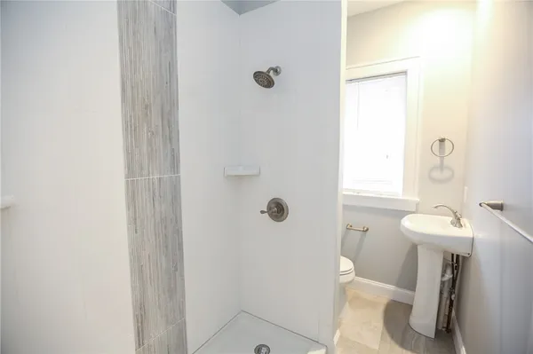 $1,215 | 544 Culver Parkway, Unit 1, Irondequoit, NY 14609