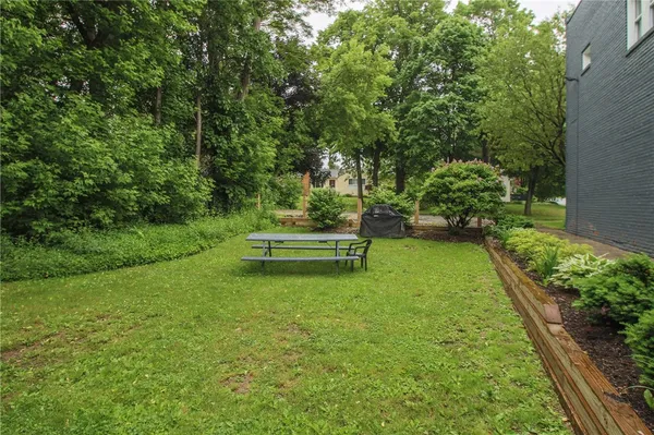 $1,215 | 544 Culver Parkway, Unit 1, Irondequoit, NY 14609