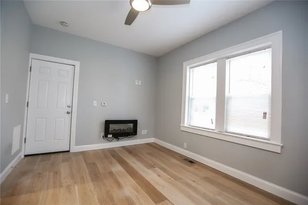 $1,215 | 544 Culver Parkway, Unit 1, Irondequoit, NY 14609
