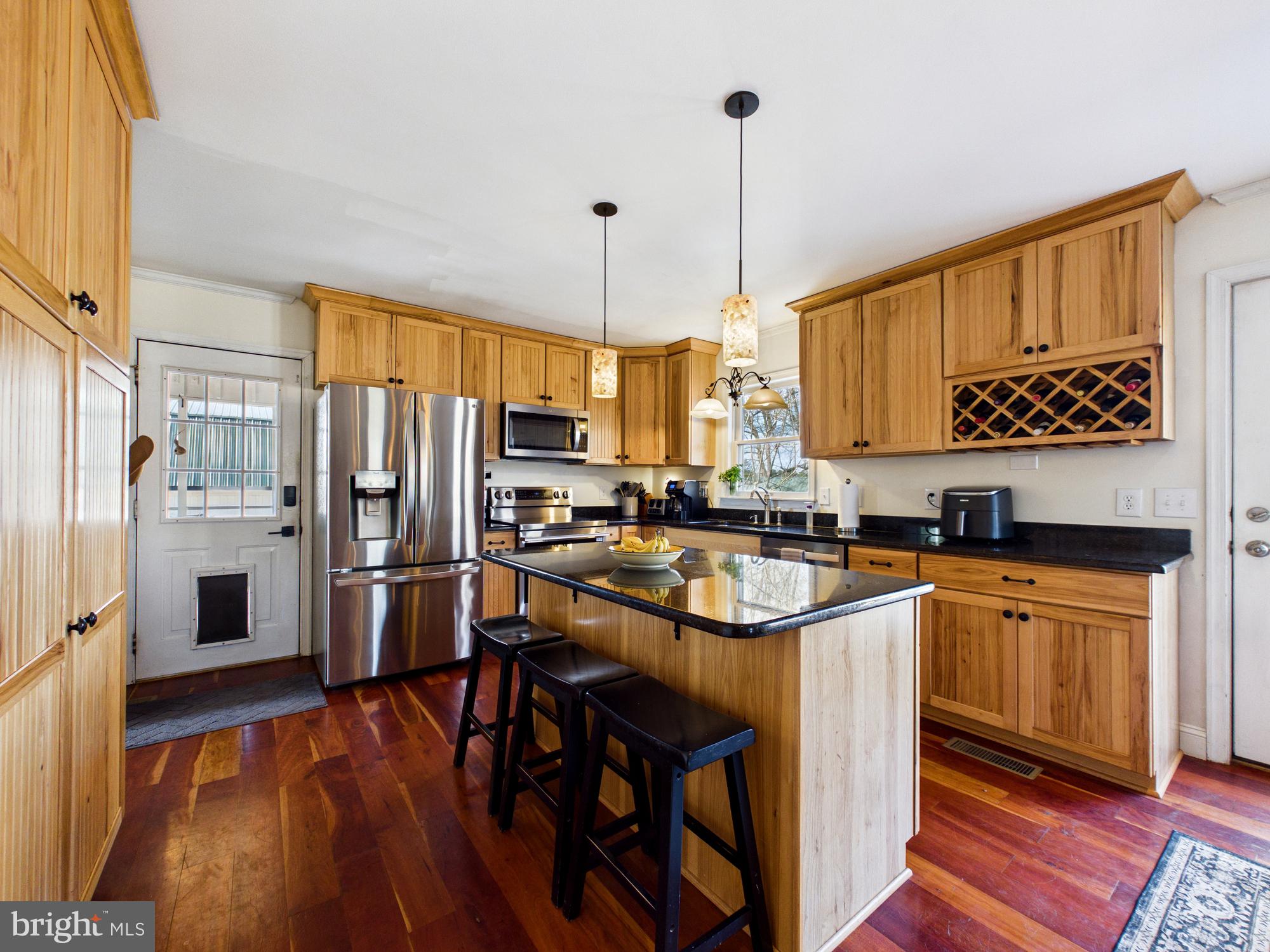 8416 Harmony Road Denton, MD 21629 - Photo 10 of 111 Custom Kitchen for Custom Culinary Experiences