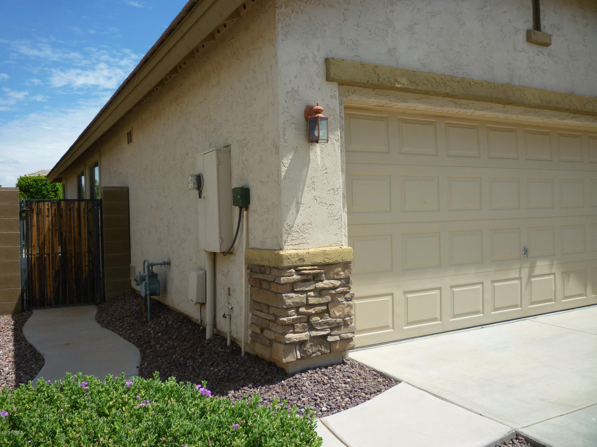 15476 West Redfield Road Surprise, AZ 85379 - Photo 4 of 75 FRONT - SIDE GATE