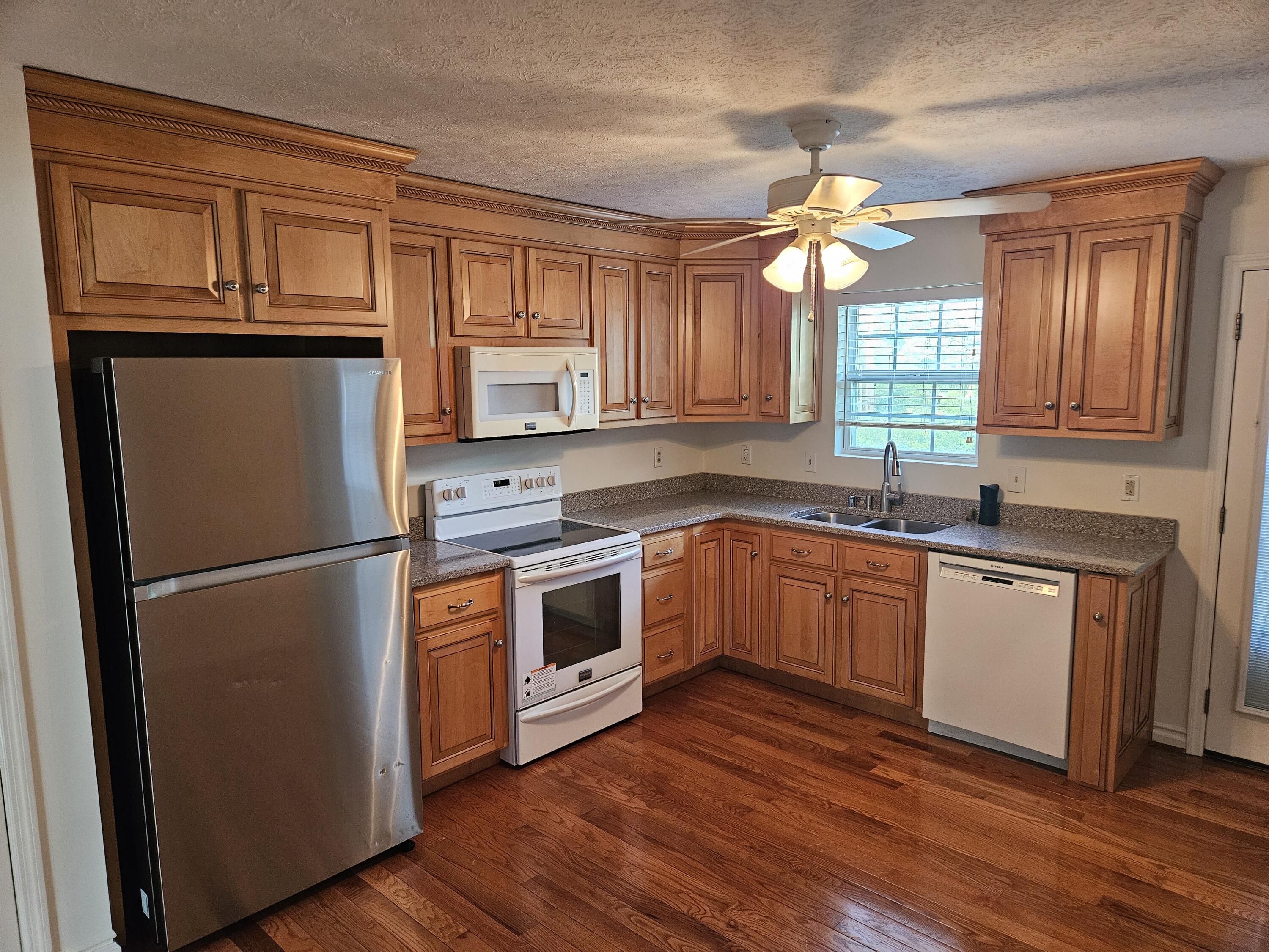 1140 Chinoe Road Lexington, KY 40502 - Photo 12 of 33 1000013137