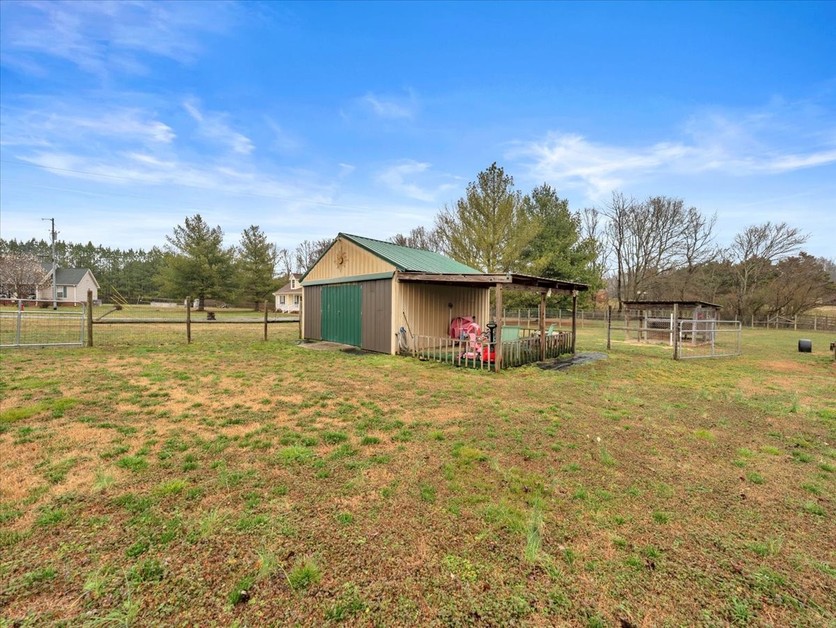 9 Merideth Lynn Road Fayetteville, TN 37334 - Photo 25 of 31 a view of a big yard with a house