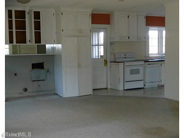 271 Hogan Farm Road Star, NC 27356 - Photo 9 of 16 Den/Family/Great Room.