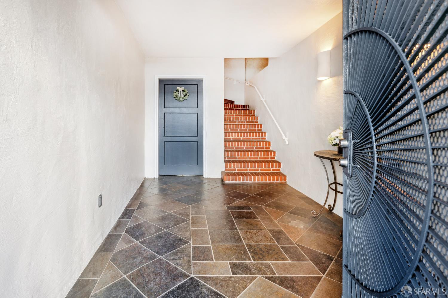 639 14th Street San Francisco, CA 94114 - Photo 4 of 54 a view of an entryway with staircase
