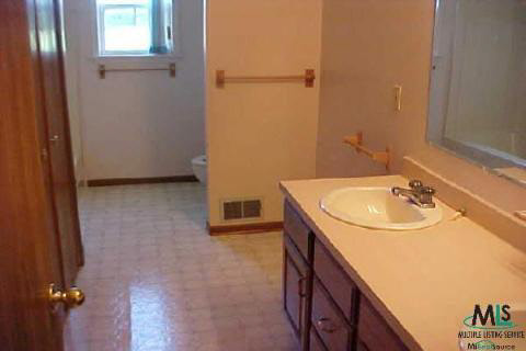 317 South Elba Road Lapeer, MI 48446 - Photo 6 of 6 708790-5.JPG