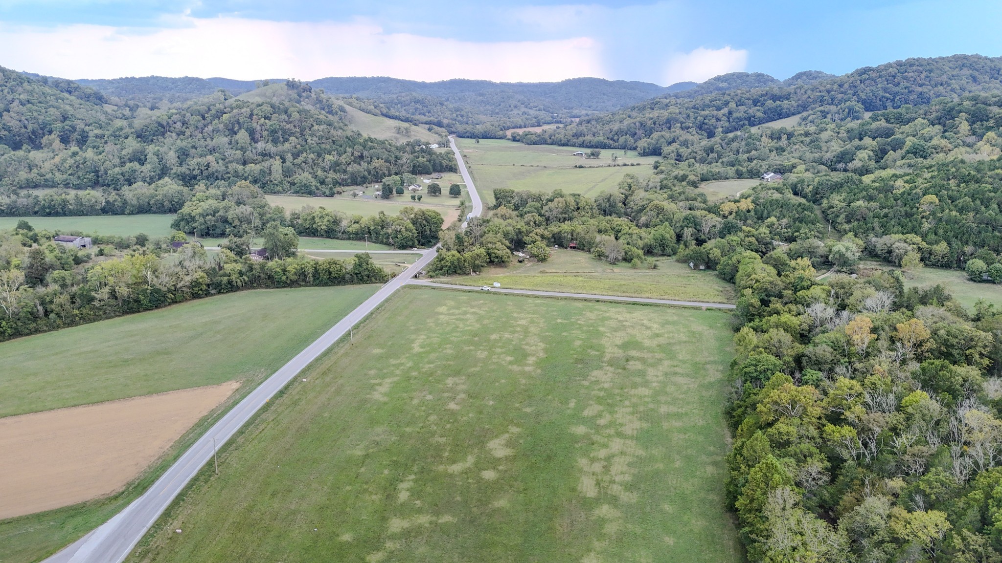 9 Hartsville Road Lafayette, TN 37083 - Photo 11 of 17 Gallery Image 11