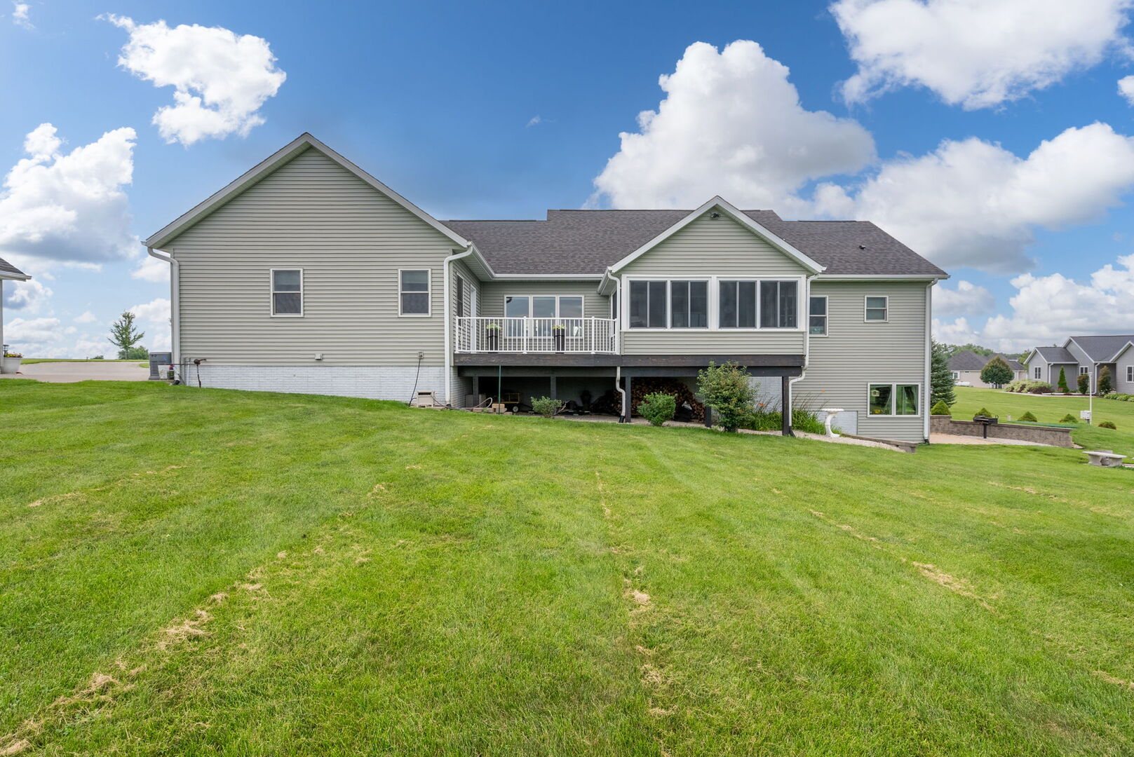 400 Randy Drive Clinton, IA 52732 - Photo 46 of 60