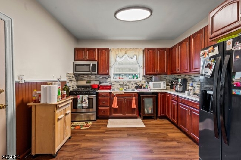 42 Scheerer Avenue Newark, NJ 07112 - Photo 10 of 34