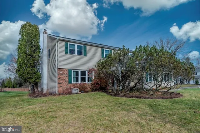 $675,000 | 90 Bayberry Lane, Phoenixville, PA 19460