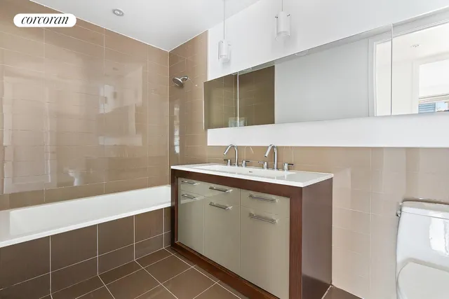 $1,300,000 | 125 North 10th Street, Unit S5G | Williamsburg