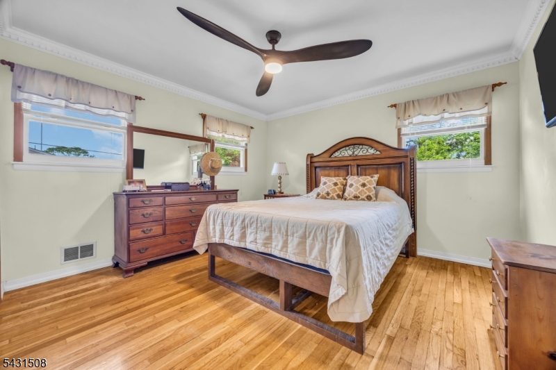 1038 Centre Street Raritan, NJ 08869 - Photo 15 of 30