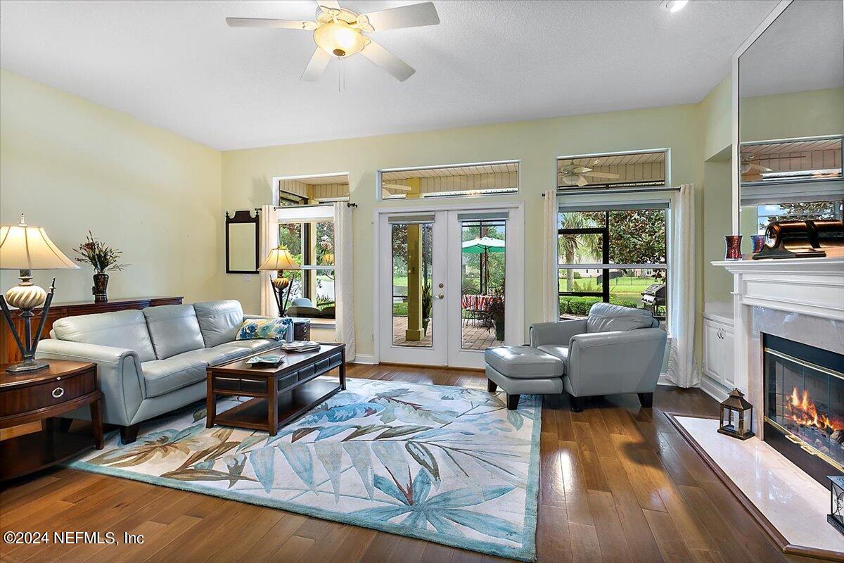 293 Edge Of Woods Road St. Augustine, FL 32092 - Photo 13 of 51 09-Family Room