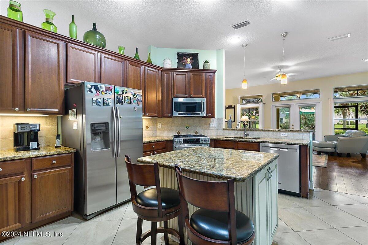 293 Edge Of Woods Road St. Augustine, FL 32092 - Photo 16 of 51 12-Kitchen