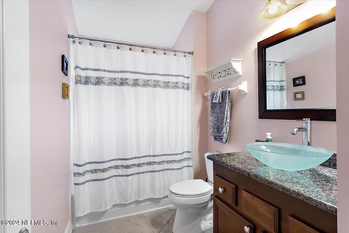 293 Edge Of Woods Road St. Augustine, FL 32092 - Photo 21 of 51 17-Bathroom