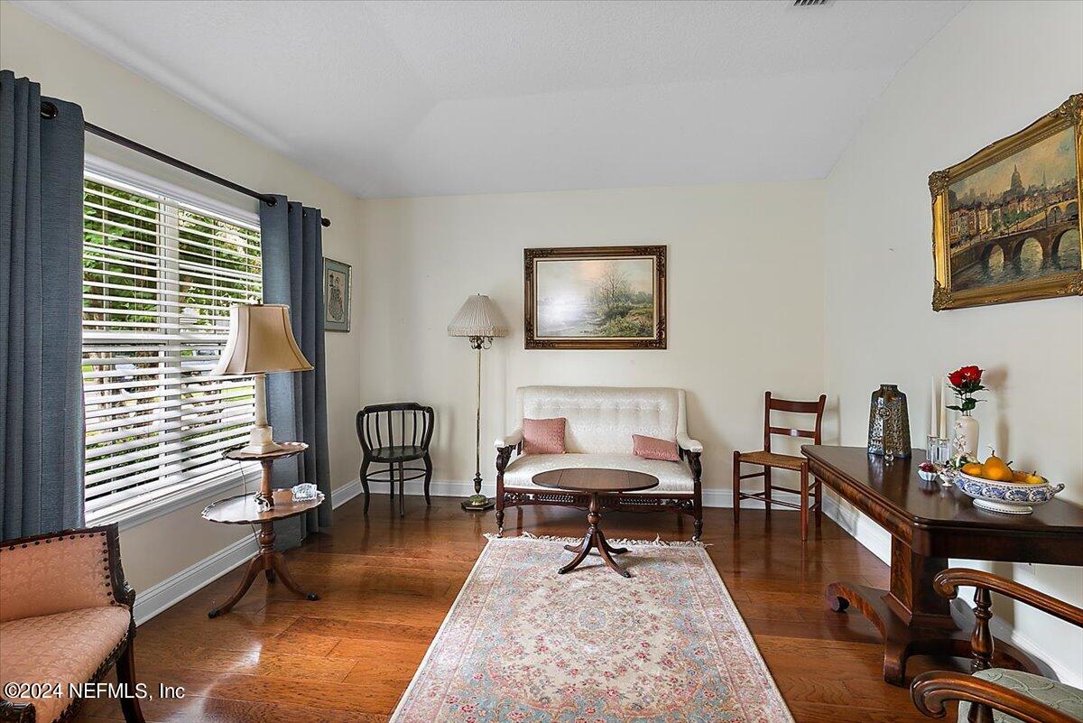 293 Edge Of Woods Road St. Augustine, FL 32092 - Photo 10 of 51 05-Living Room