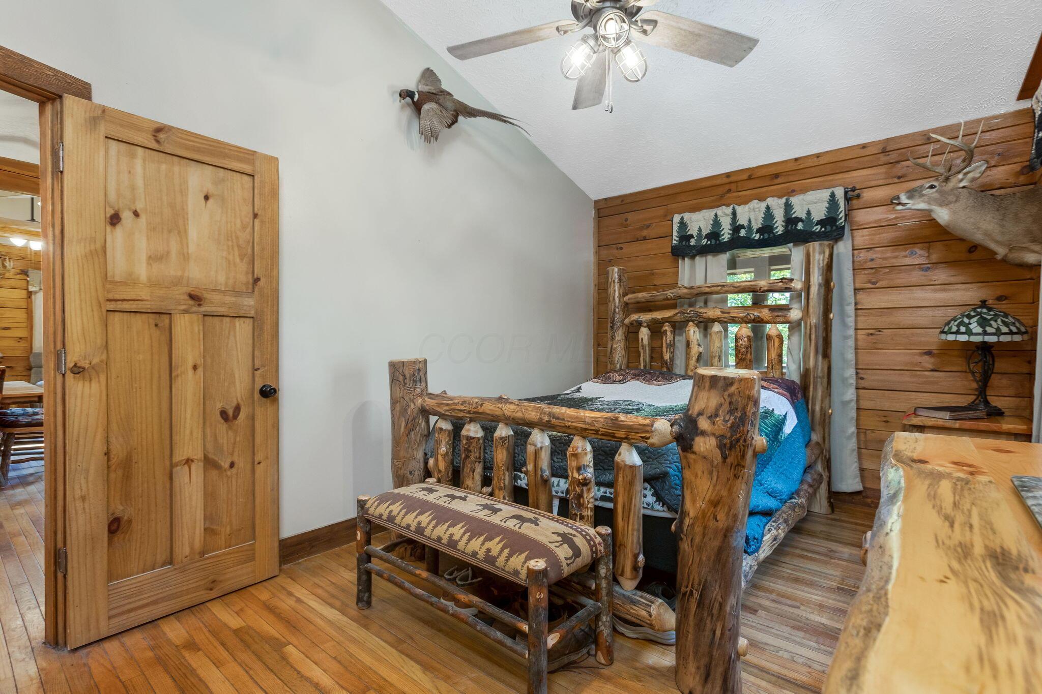5595 Sheets Road Logan, OH 43138 - Photo 28 of 150 First floor bedroom