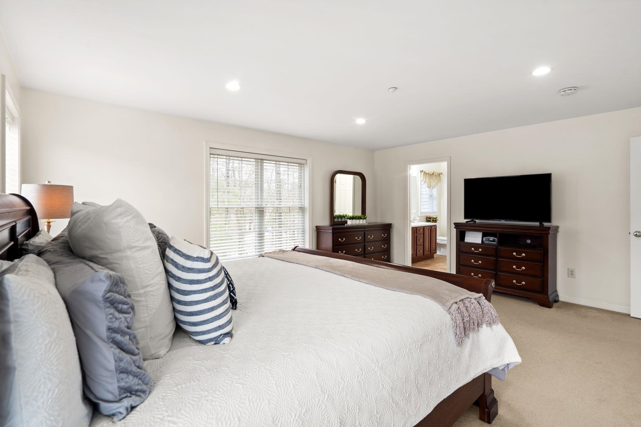 1465 Hooksett Road, Unit 1353 Hooksett, NH 03106 - Photo 15 of 40