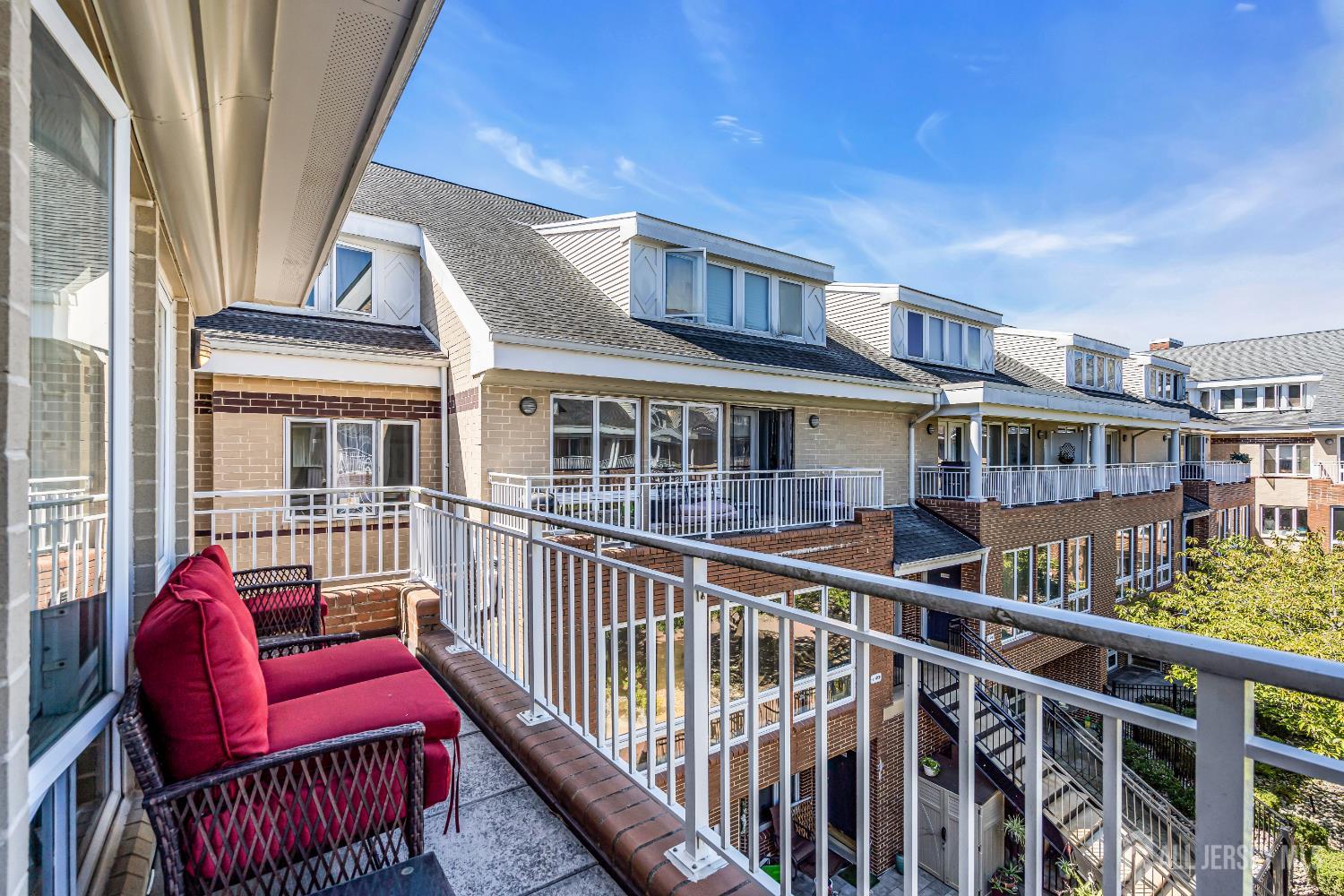 368 Rector Street, Unit 512 Perth Amboy, NJ 08861 - Photo 13 of 52