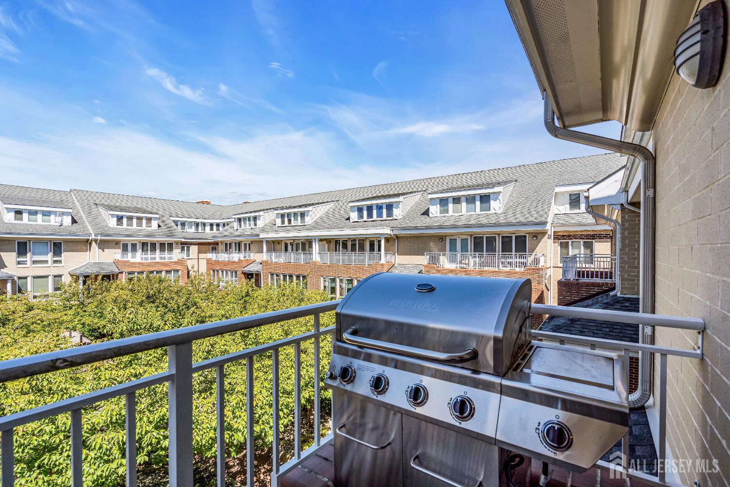 368 Rector Street, Unit 512 Perth Amboy, NJ 08861 - Photo 14 of 52