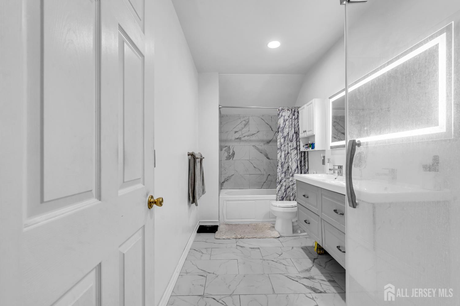 368 Rector Street, Unit 512 Perth Amboy, NJ 08861 - Photo 34 of 52