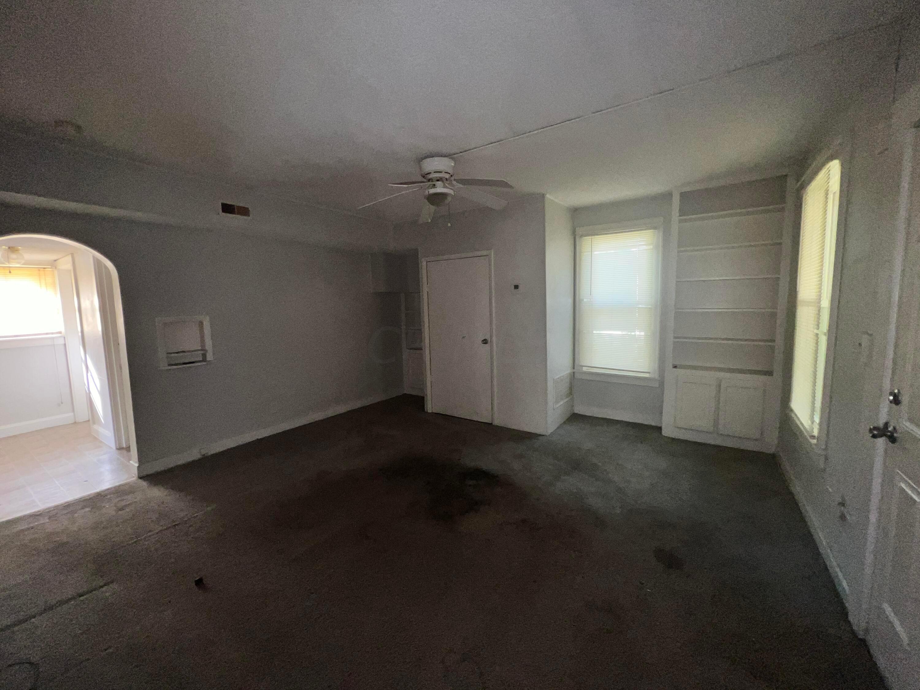 881 Barnett Road Columbus, OH 43227 - Photo 10 of 18 881 Barnett