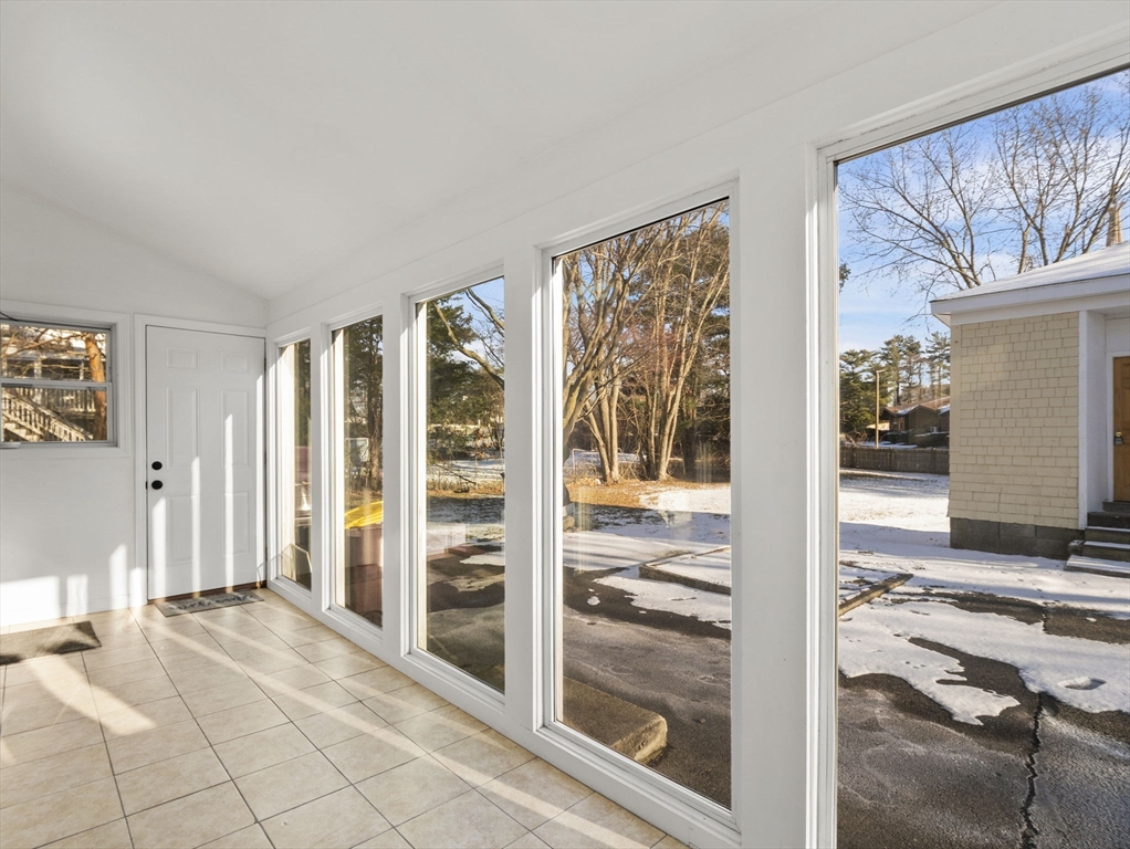 43 Filomena Street Weymouth, MA 02189 - Photo 29 of 40