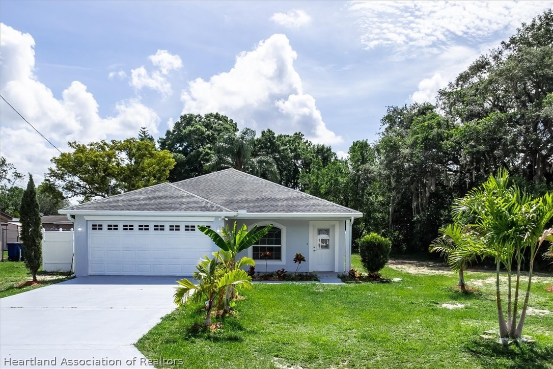 2032 Avalon Road Sebring, FL 33870 - Photo 1 of 30 Gallery Image 1