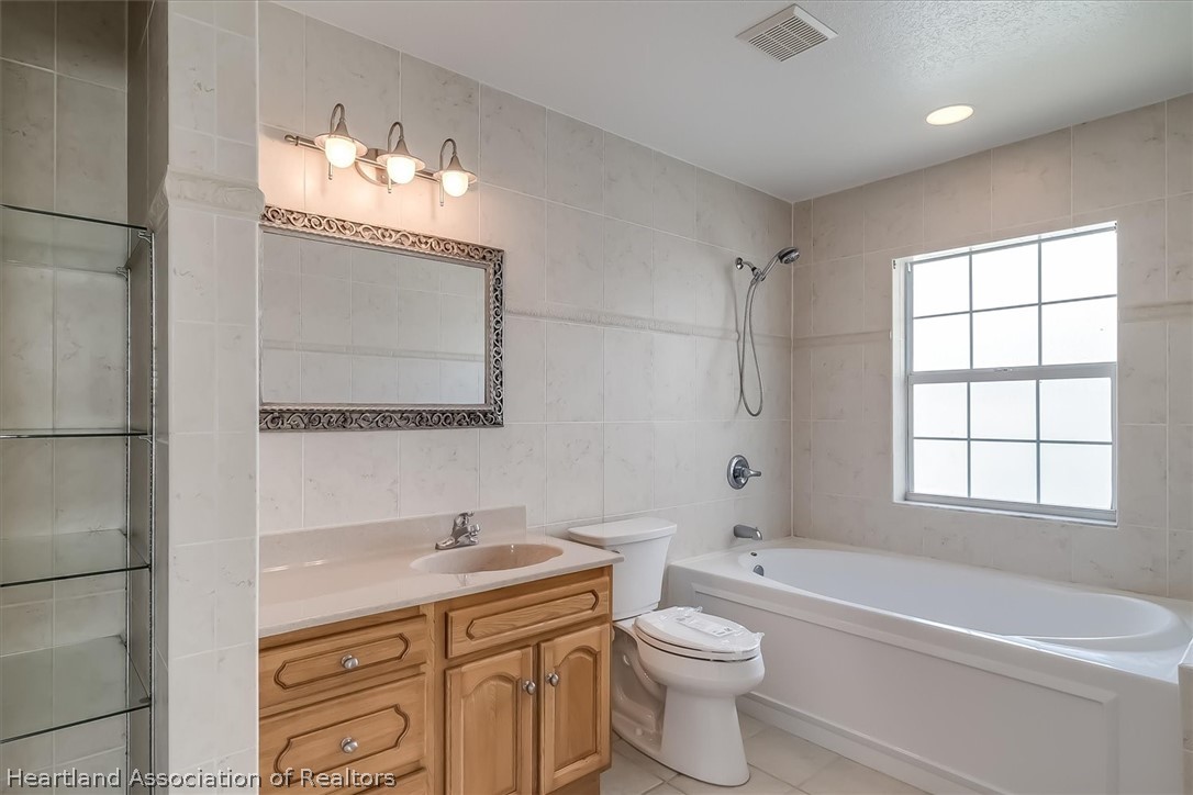 2032 Avalon Road Sebring, FL 33870 - Photo 15 of 30 Gallery Image 15