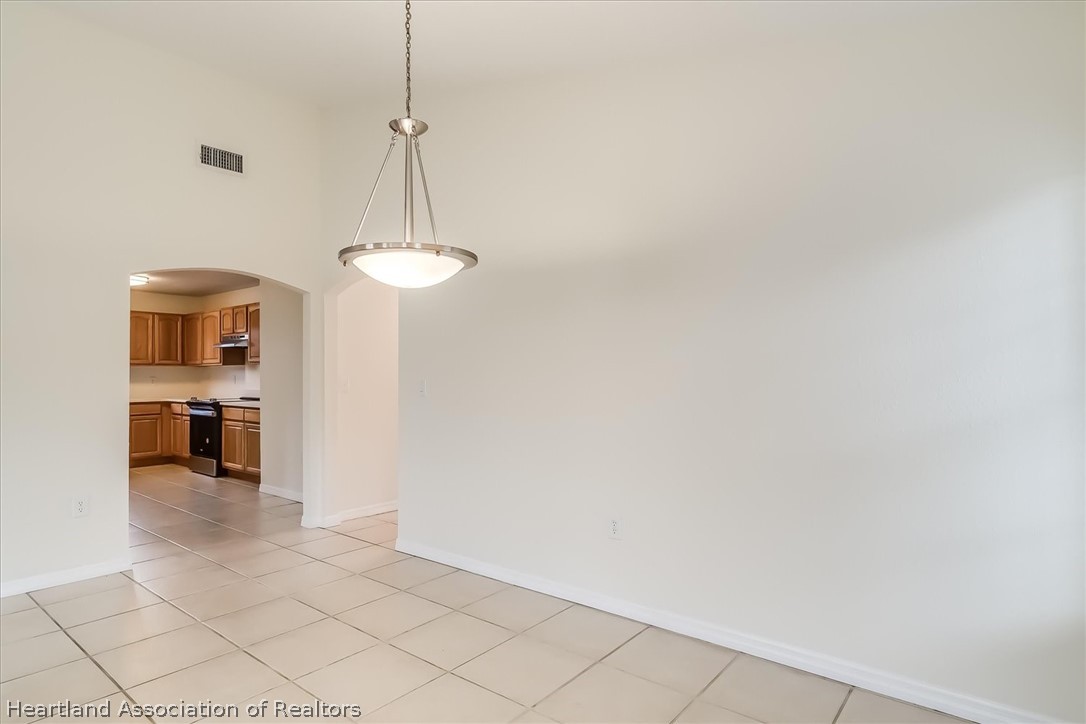 2032 Avalon Road Sebring, FL 33870 - Photo 6 of 30 Gallery Image 6