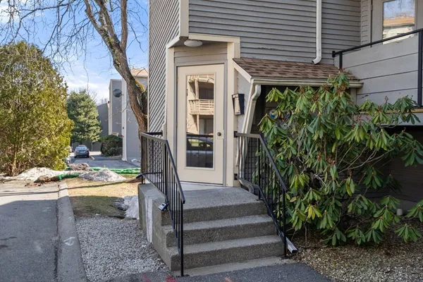 $249,000 | 1205 Grafton Street, Unit 31, Worcester, MA 01604