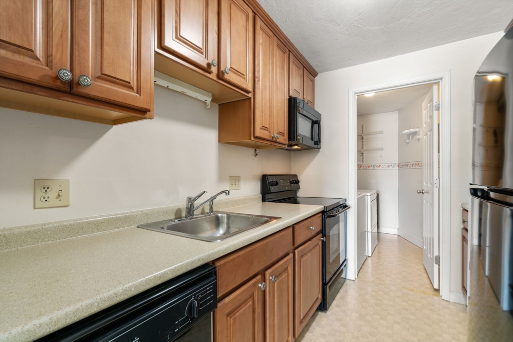 1205 Grafton Street, Unit 31 Worcester, MA 01604 - Photo 2 of 15