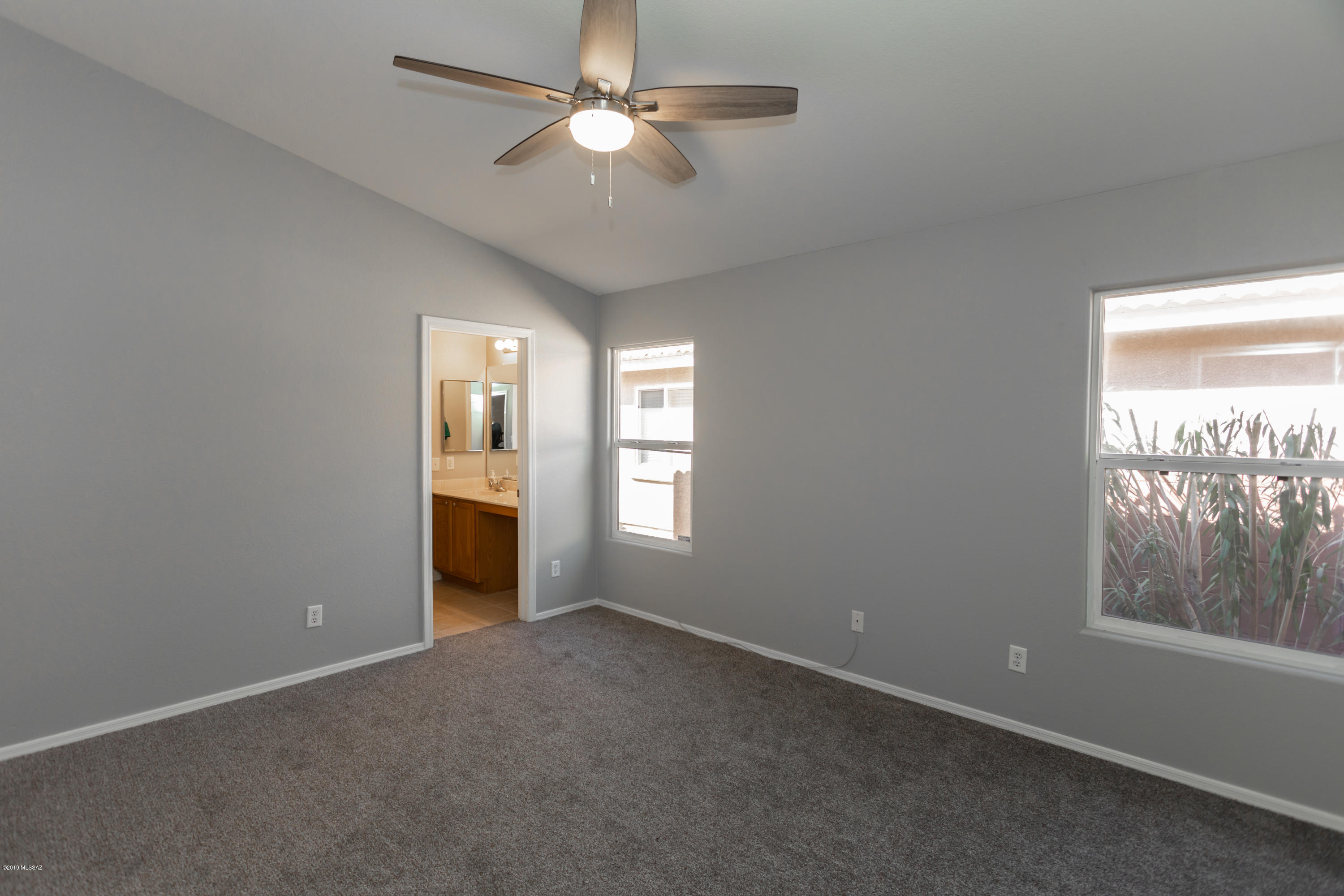2567 Chisel Court Oro Valley, AZ 85755 - Photo 9 of 22