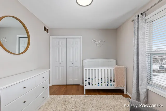 $409,000 | 1536 Lillyview Court Southwest, Grand Rapids, MI 49509