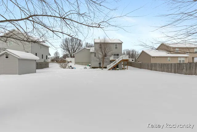 $409,000 | 1536 Lillyview Court Southwest, Grand Rapids, MI 49509