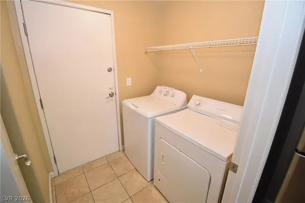 $1,950 | 1613 Queen Victoria Street, Unit 103, Las Vegas, NV 89144