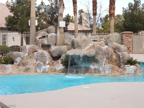 $1,950 | 1613 Queen Victoria Street, Unit 103, Las Vegas, NV 89144