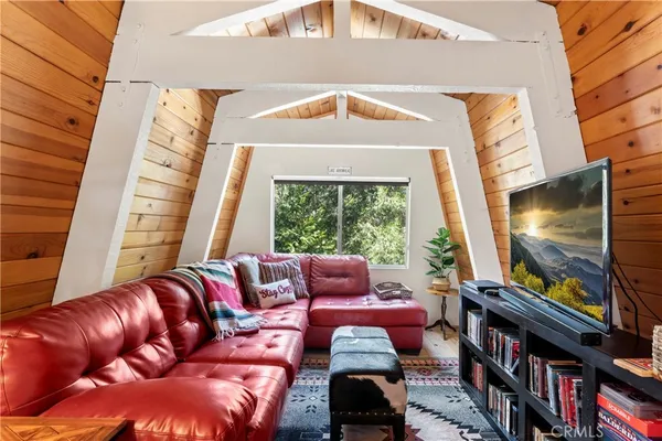 $459,000 | 664 Circle Lake, Lake Arrowhead, CA 92352