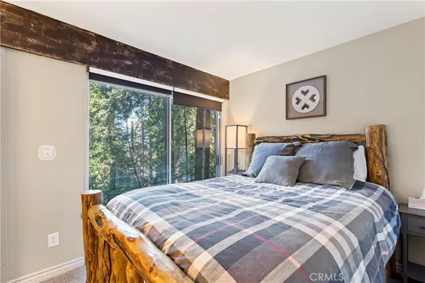 $459,000 | 664 Circle Lake, Lake Arrowhead, CA 92352