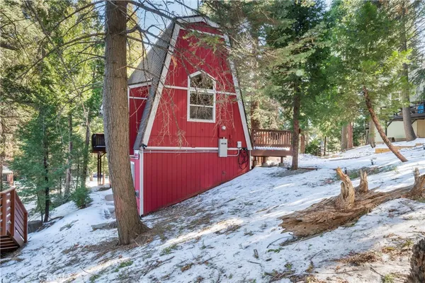 $459,000 | 664 Circle Lake, Lake Arrowhead, CA 92352