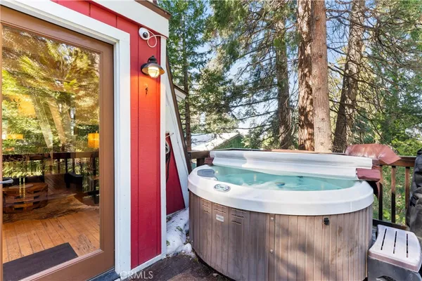 $459,000 | 664 Circle Lake, Lake Arrowhead, CA 92352