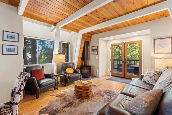 $459,000 | 664 Circle Lake, Lake Arrowhead, CA 92352