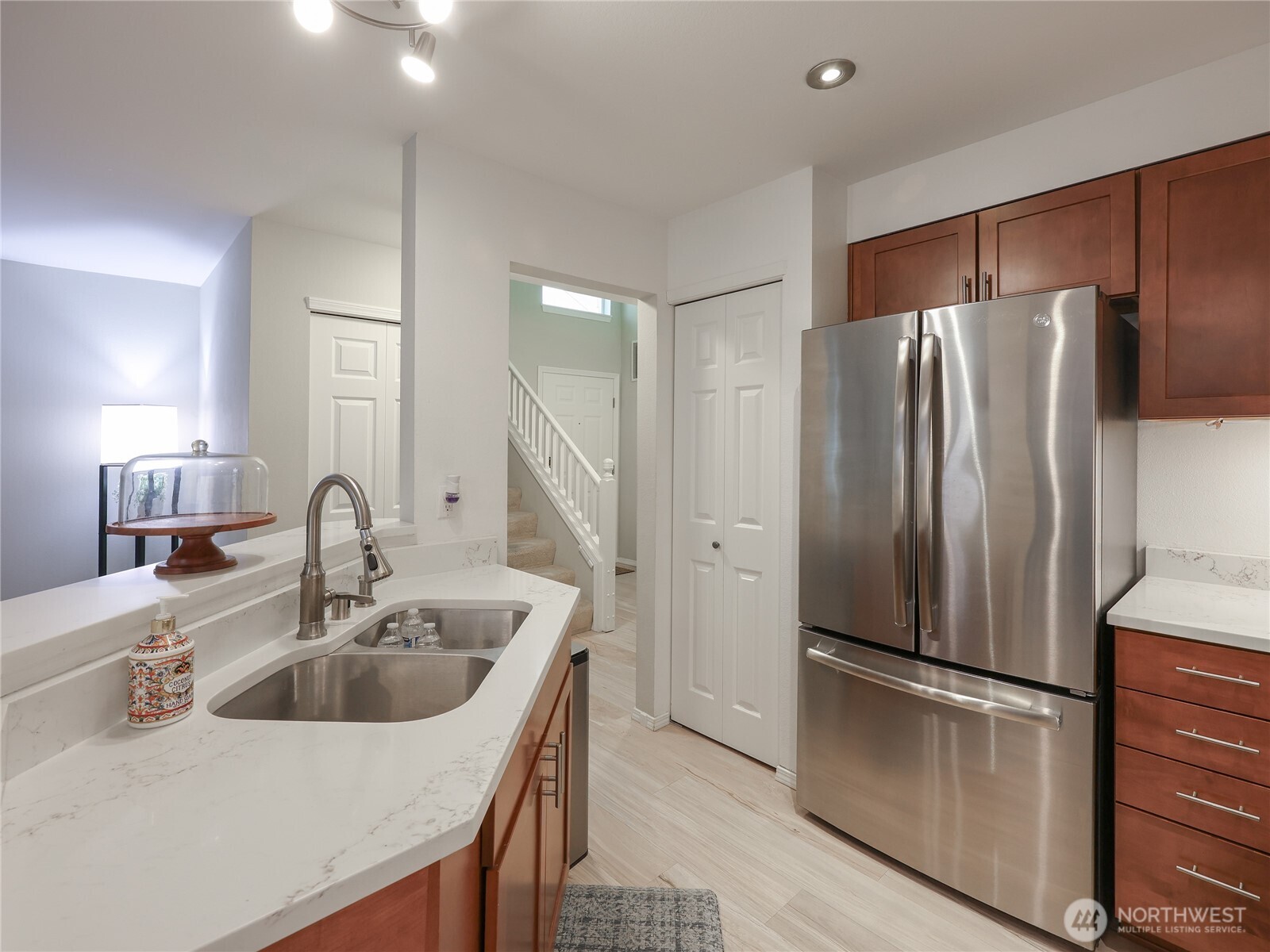 1131 115th Street Southwest, Unit E4 Everett, WA 98204 - Photo 4 of 24