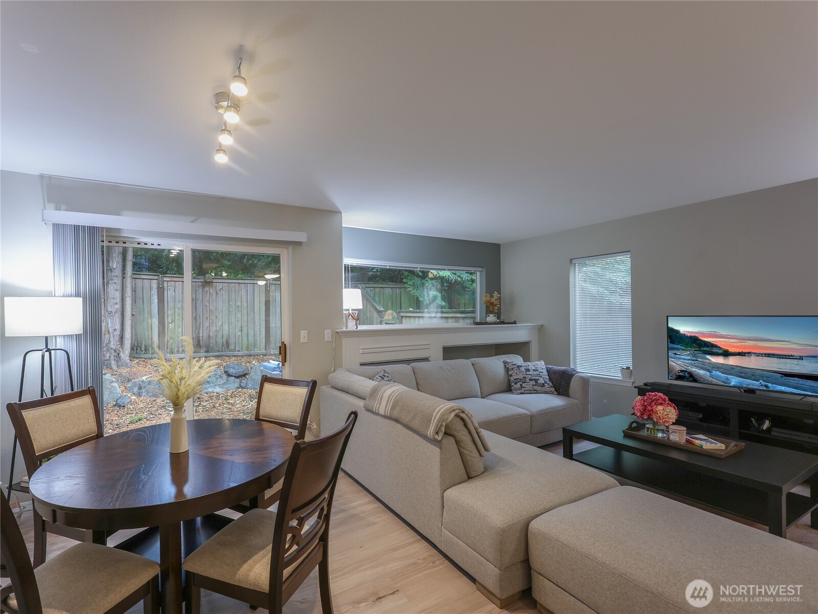 1131 115th Street Southwest, Unit E4 Everett, WA 98204 - Photo 6 of 24