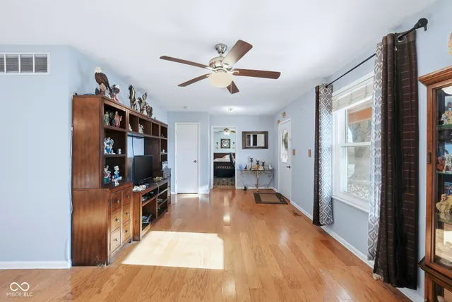 $372,900 | 210 Rockberry Drive, Carmel, IN 46032