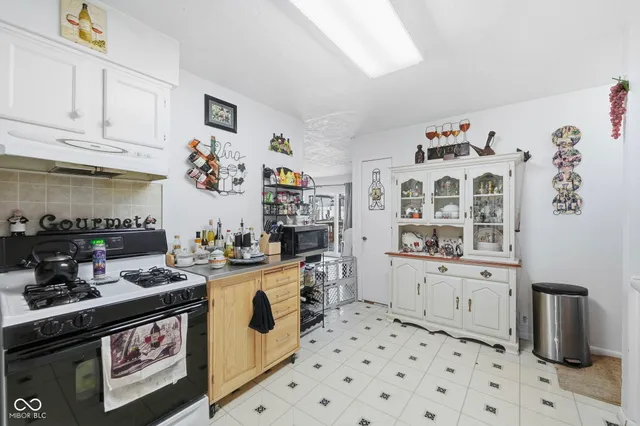 $372,900 | 210 Rockberry Drive, Carmel, IN 46032