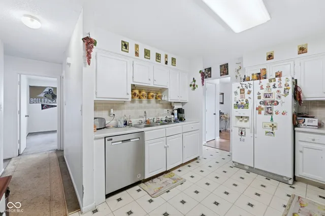 $372,900 | 210 Rockberry Drive, Carmel, IN 46032