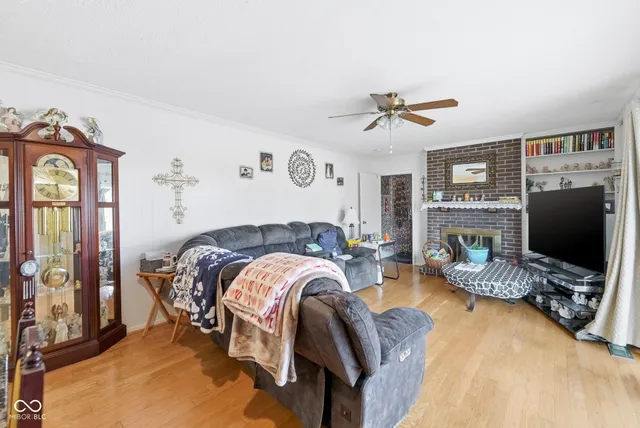 $372,900 | 210 Rockberry Drive, Carmel, IN 46032